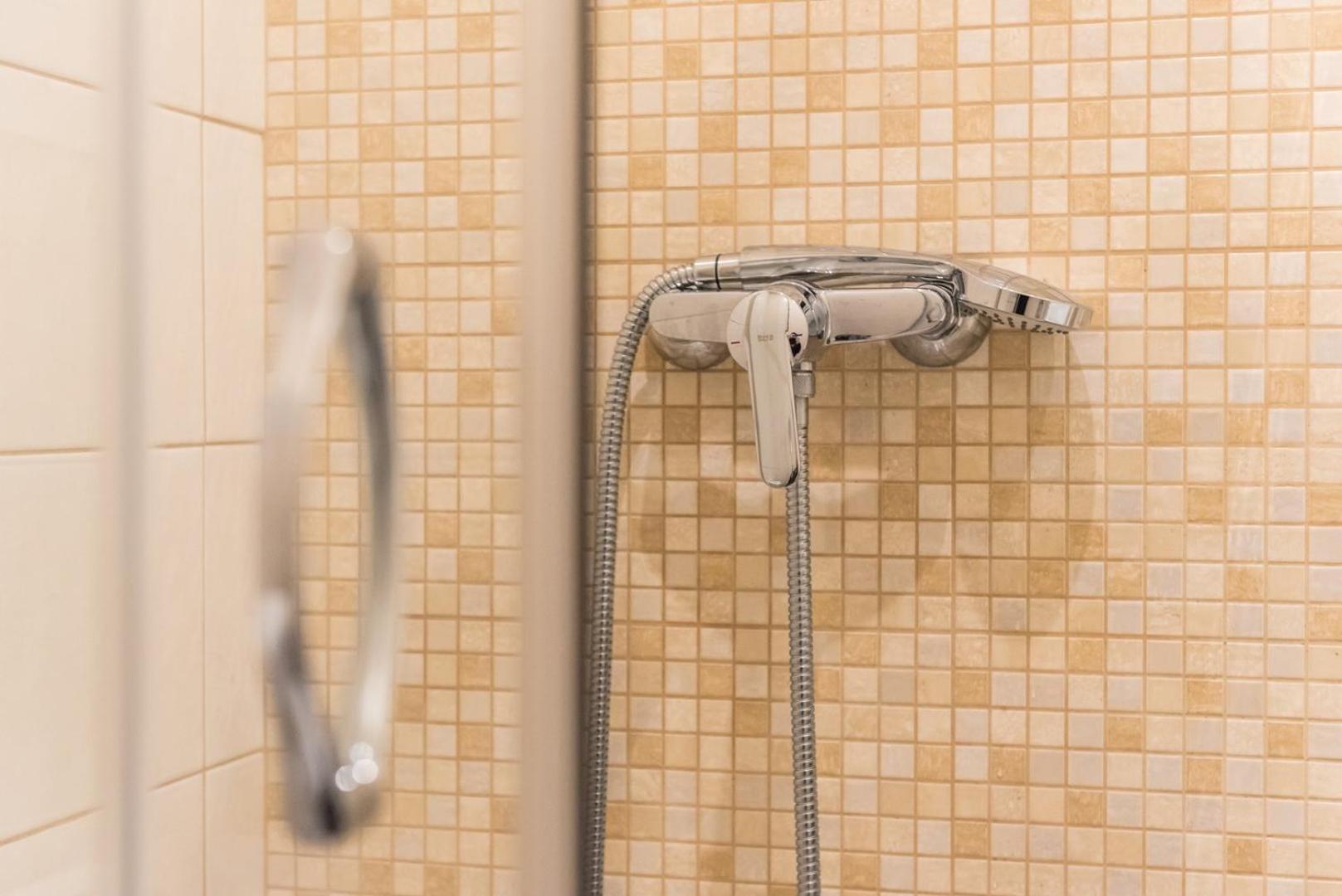 Guestready - Spacious Modern Stay In Porto Vila Nova de Gaia Buitenkant foto