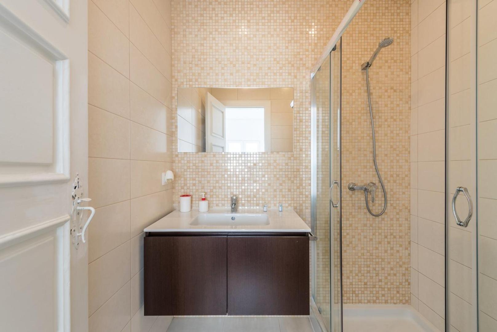 Guestready - Spacious Modern Stay In Porto Vila Nova de Gaia Buitenkant foto